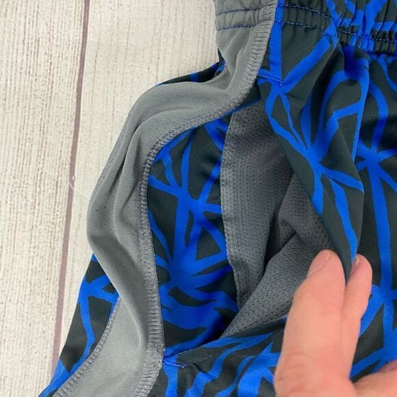 Nike youth boys L dri fit pull on graphic print athletic shorts black & blue - Picture 2 of 5